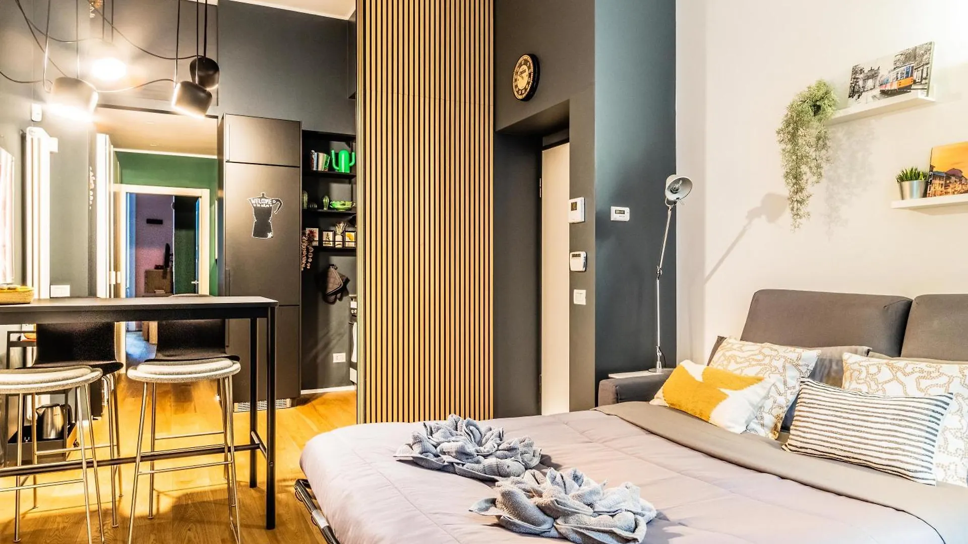 Goldoni House - Duomo 2 K M - Porta Venezia - Linate Apartment Milan